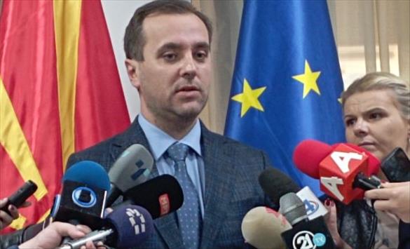 Алити: Со законите за вработени во јавниот сектор и за административни службеници сакаме да ја деполитизираме администрацијата