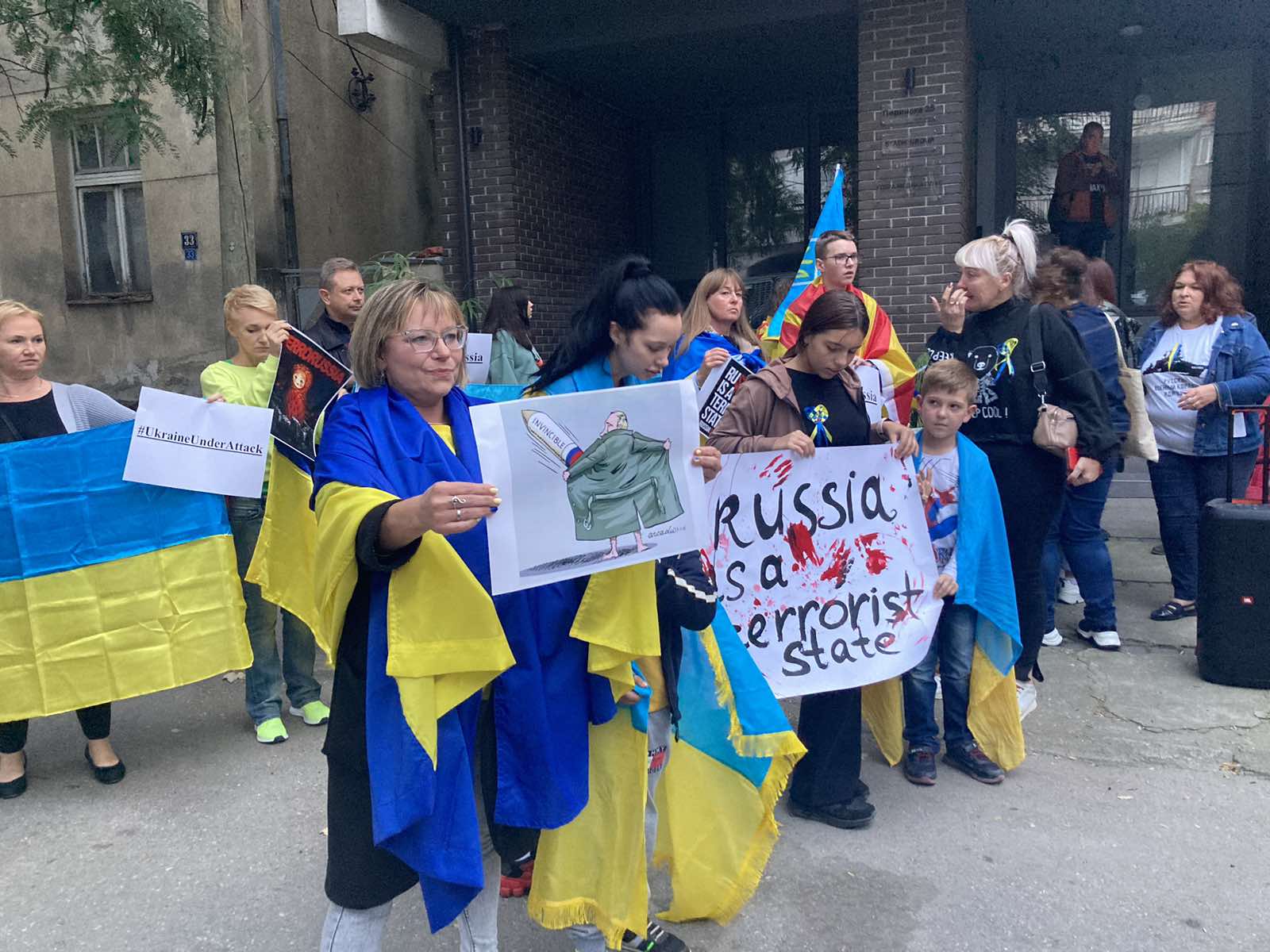 Протест на Здружението „Лејса Украина” пред руската амбасада во земјава