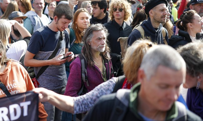 Протестите ја блокираат цела Белгија, затворајќи ги супермаркетите