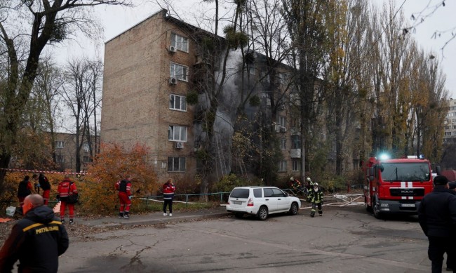 Киев повторно е под руско гранатирање, погодени се станбени згради