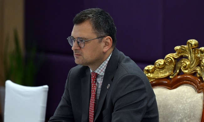 Кулеба: Никој не треба да верува во руската пропаганда