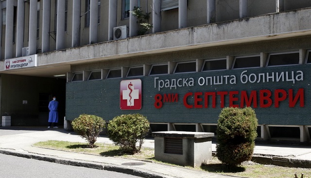 Натепан лекар во ургентниот центар на ГОБ „8 Септември“