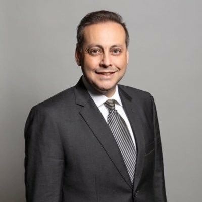 Илјадници протестираа во Пакистан по обидот за атентат врз поранешниот премиер