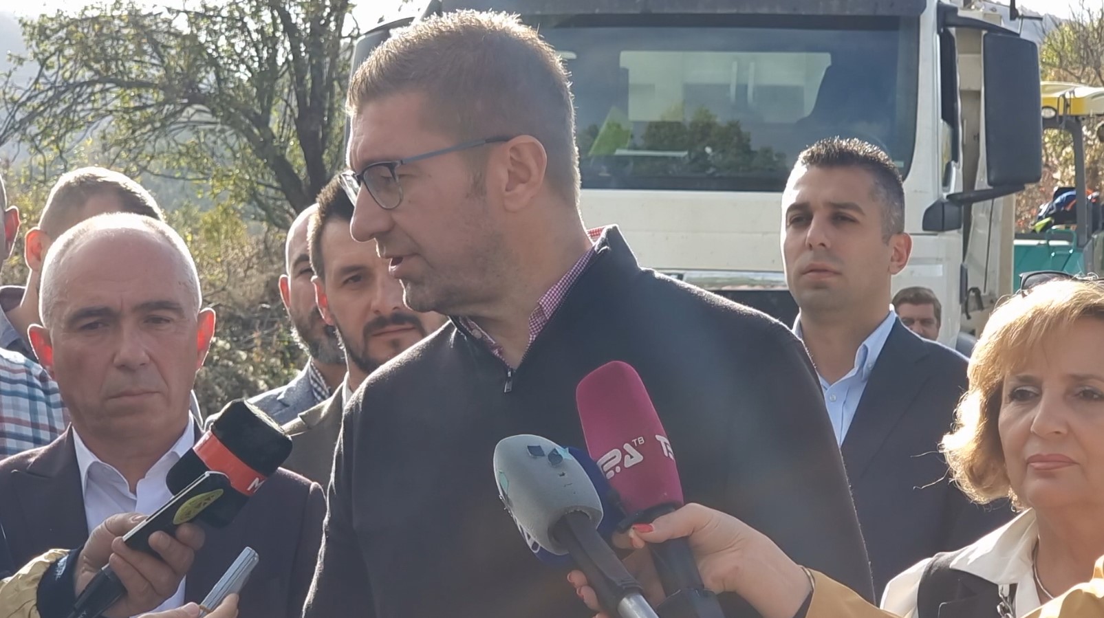 Мицкоски: Овој парламентарен состав брзо ќе го заврши својот мандат, тие нема да стигнат до 2/3 за уставни промени и на избори ќе изгубат