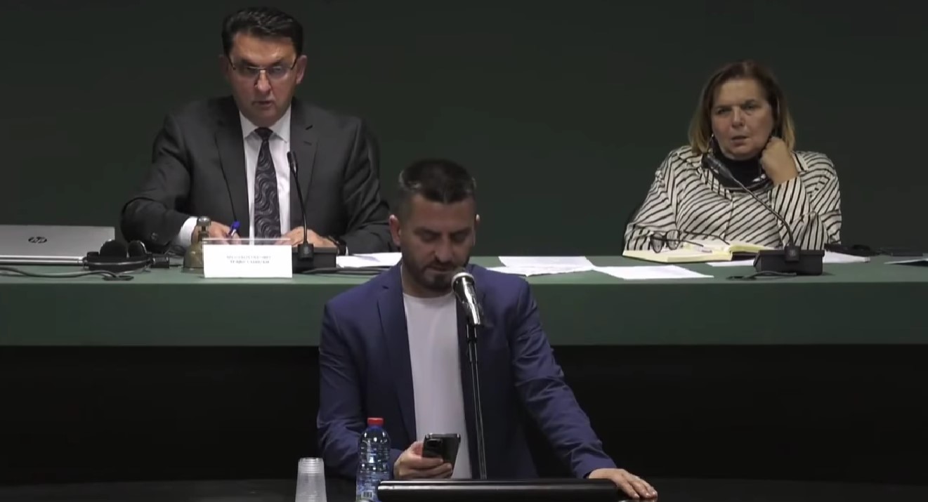 И следните избори ќе ги изгубите, и порача директорот на ЈП Паркови и Зеленило на советничката Андонова од ВМРО-ДПМНЕ