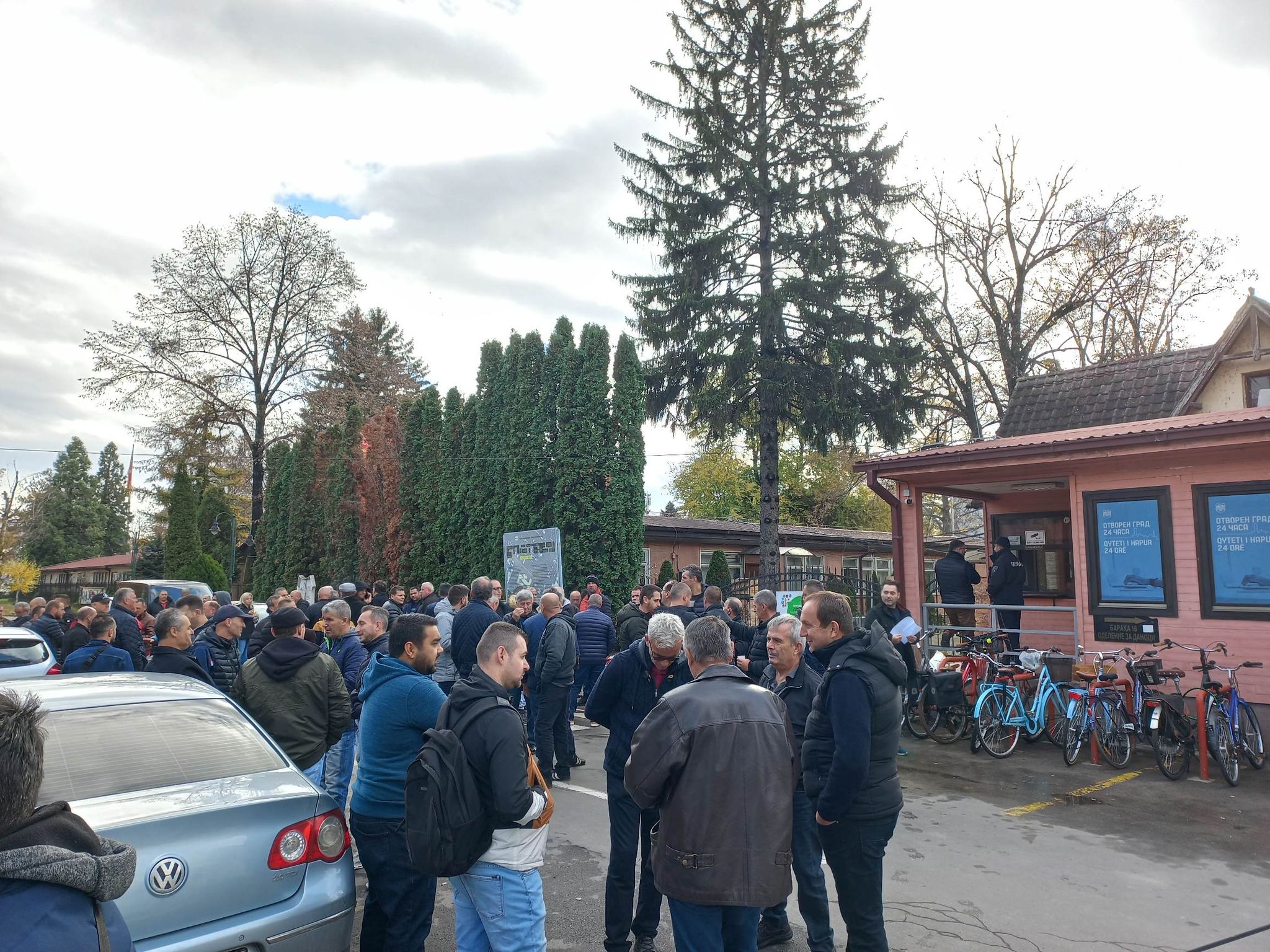 Приватните превозници пред Град Скопје, бараат средба со Арсовска
