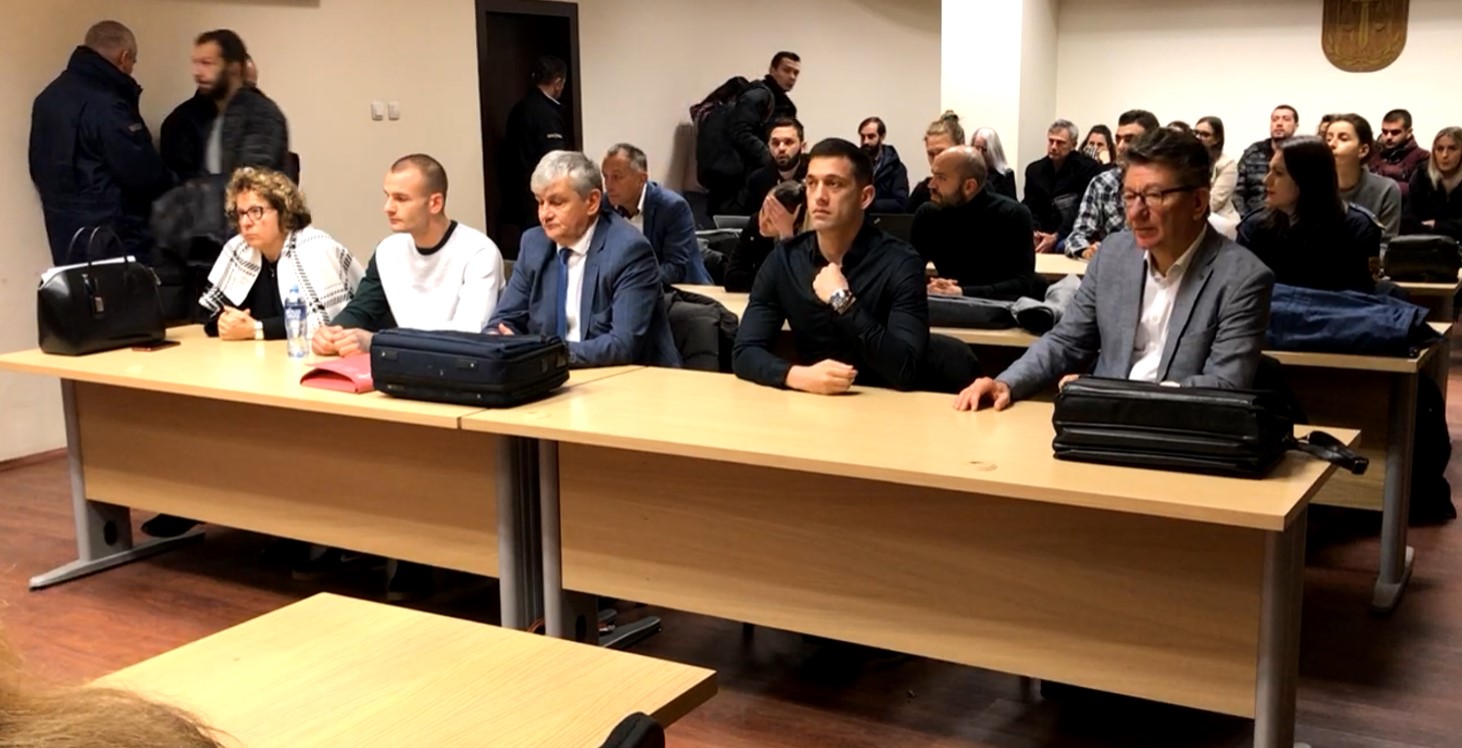 Одбраната на обвинетите за убиството на Тот побараа повторување на постапката
