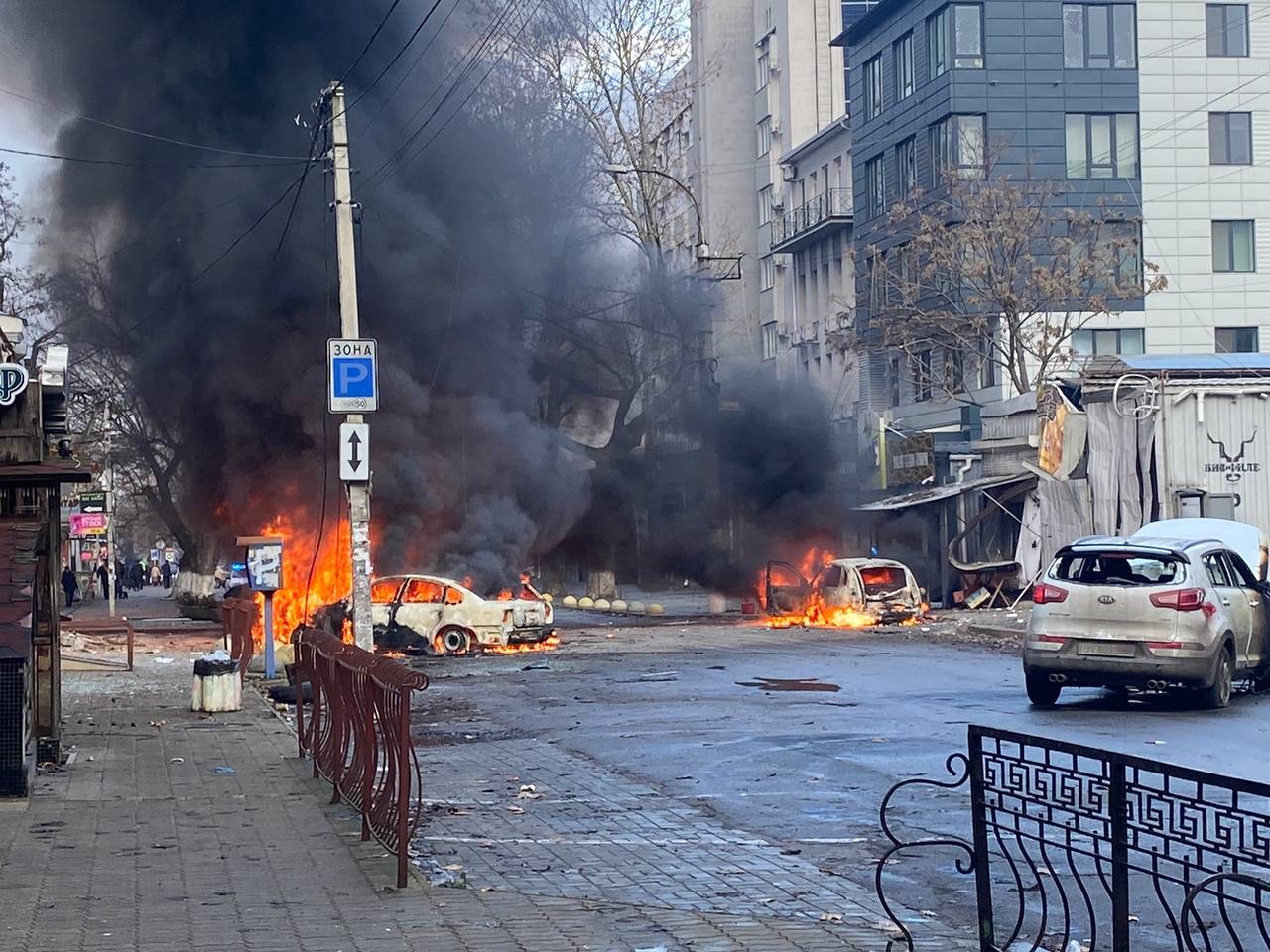 Дожд од руски ракети врз украинските градови во регионите Луганск, Донецк, Харков, Керсон и Запорожје