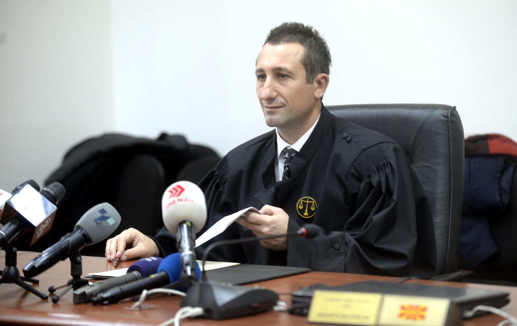 Требало да се внимава на тајмингот за измените во КЗ, вели Џолев
