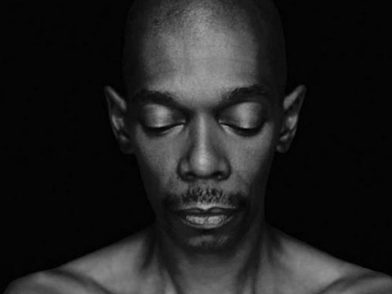 Почина пејачот на британскиот бенд Faithless