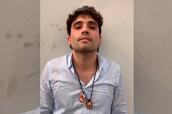 Тројца загинати во судирите во Мексико по апсењето на синот на Ел Чапо