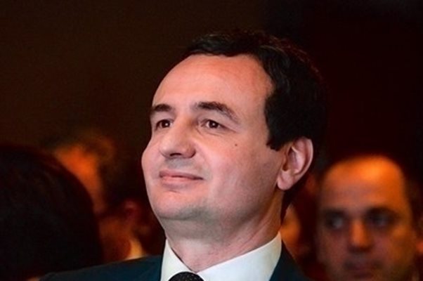 Премиерот на Косово со британскиот пратеник разговараше за предизвиците со кои се соочува регионот