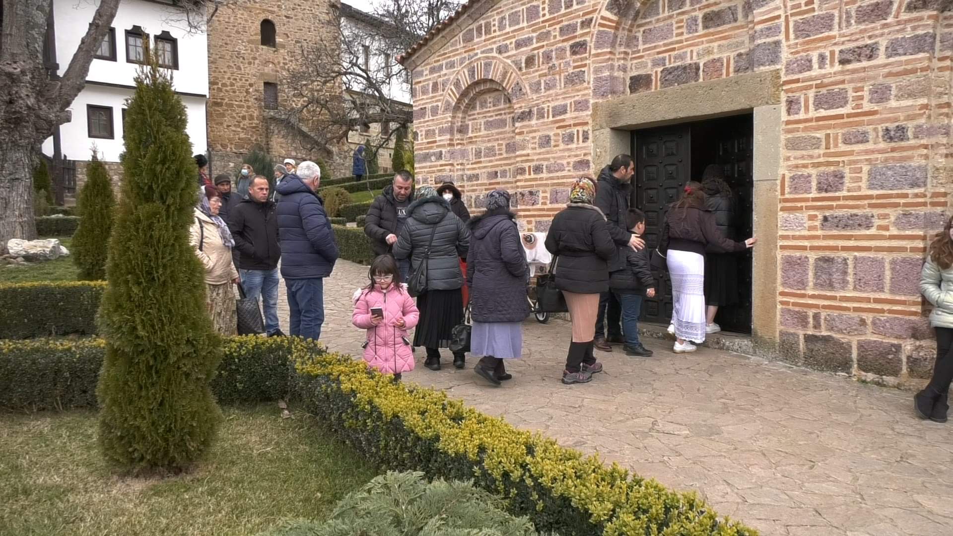 Во Лесновскиот манастир се чествува Свети Гаврил Светогорец Епископ Велички