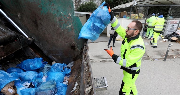 Градоначалникот на Загреб чистеше смет заедно со вработените во комуналното претпријатие