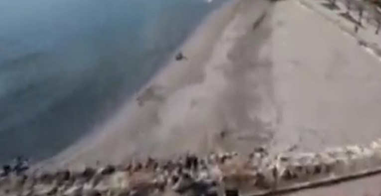 ВИДЕО: Морето кај Истанбул наеднаш се повлекло за 25 метри