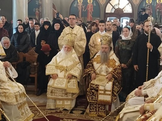 Македонски свештеници на заедничка литургија со бугарските во Пловдив