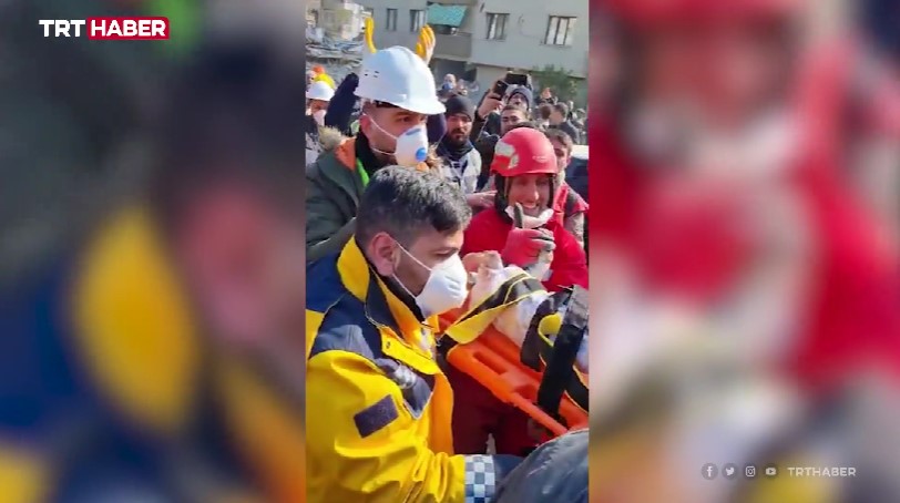 ЧУДО: 2-месечно бебе спасено по 128 часа под урнатините