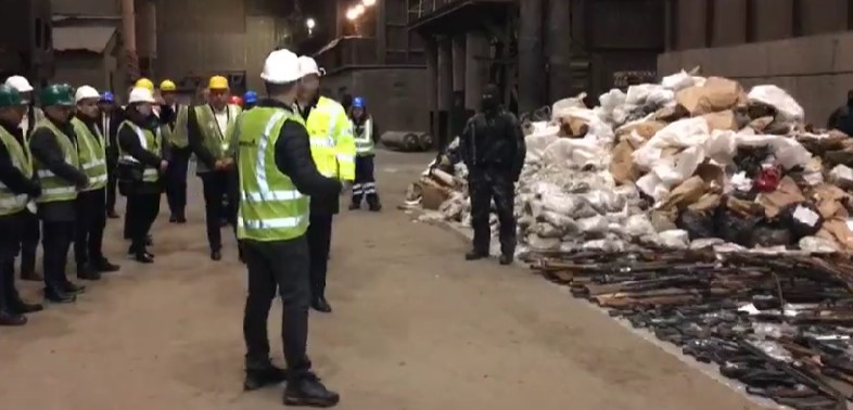 Уништени околу 1.400 килограми дрога и 270 парчиња оружје запленети минатата година