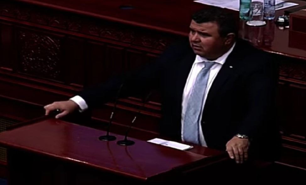 Мицевски до пратеничка: Срамота е што молчите за родилката од Дебар, борец за женски права цел живот, а се криете таму!