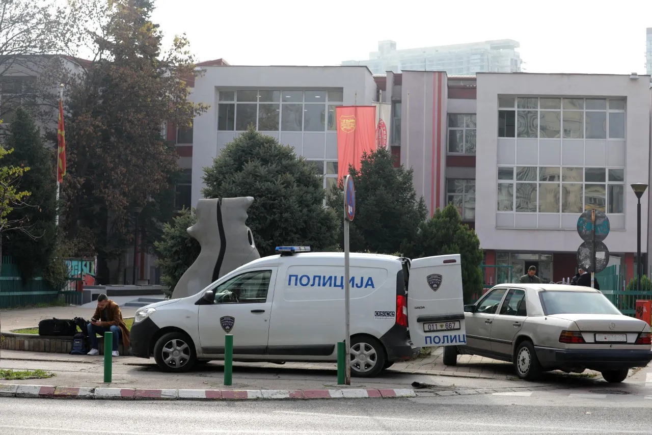 Не дојавите за бомби, вест е тоа што 7 месеци тапкаме во место доуништувајќи го образованието и децата
