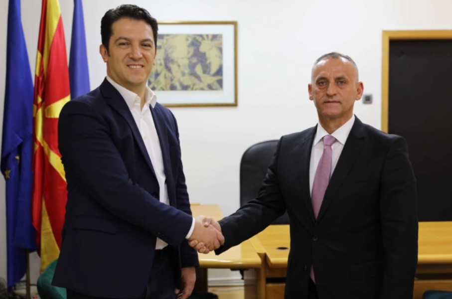 Новиот министер за здравство, Фатмир Меџити ја презеде функцијата од Сали
