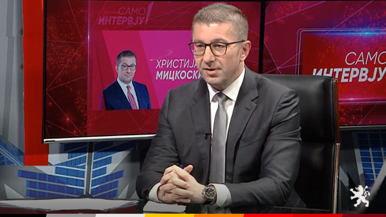 Мицкоски вели дека го поддржува протестот на МПЦ-ОА: Да не бев на интервју, ќе бев на протестот!