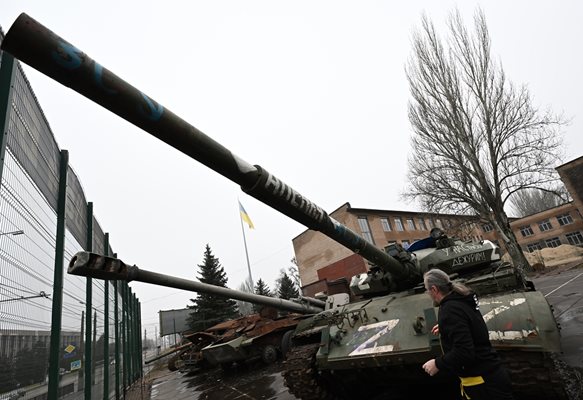 Украина соопшти дека ги одбила руските напади врз Бахмут