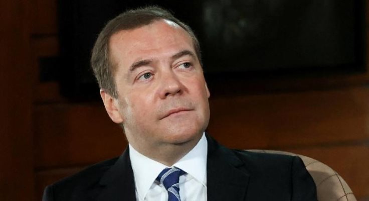Медведев: На Западот не му се допаѓа независноста на Русија и Кина