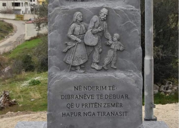 Во Тирана одбележана 110-годишнината од егзодусот на дебрани