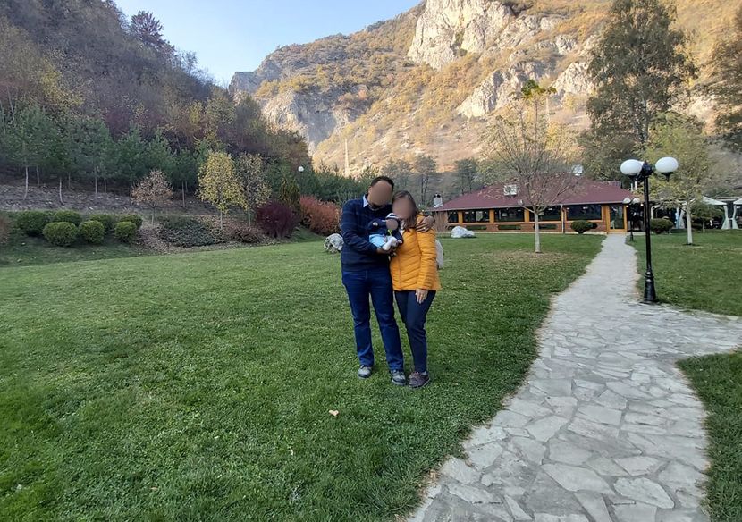 Мајката на четирите деца што настрадаа во пожар во Нови Пазар дознала дека е бремена во болница, таткото се уште во критична состојба