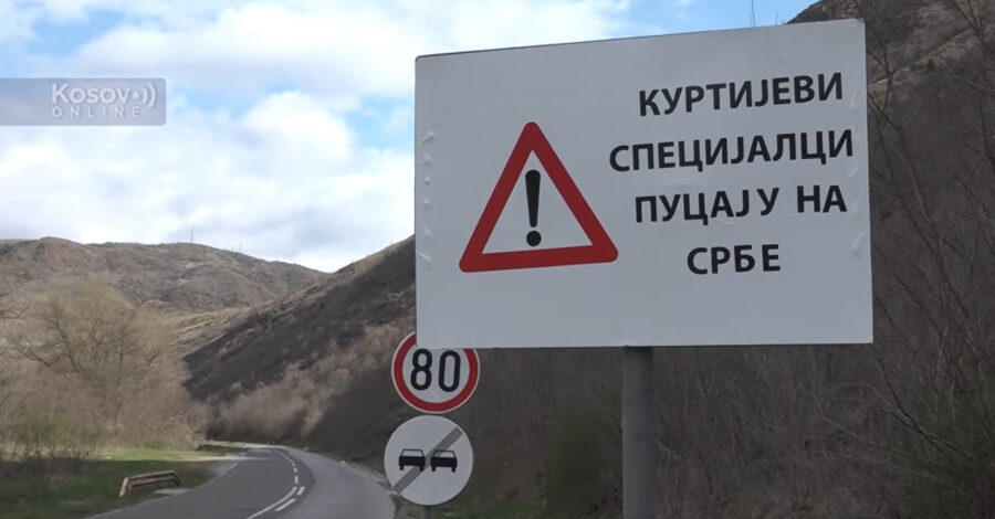 ВИДЕО: На местото каде што е ранет Србин се појави натпис – „Специјалците на Курти пукаат во Србите“