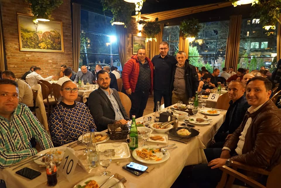 И Мицкоски организираше Ифтарска вечер