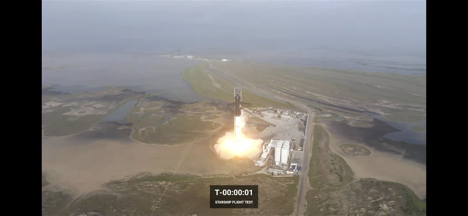 Најмоќната ракета без екипаж на SpaceX експлодира при обид за лансирање