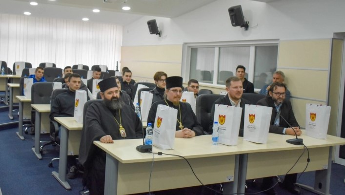 Делегација од најстарото српско богословско училиште во прва посета на Македонија