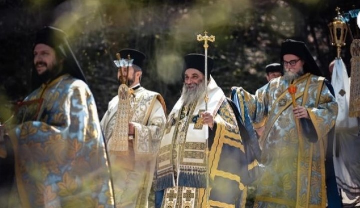 Боженствена Литургија и пасхална литија во манастирот кај Кичево