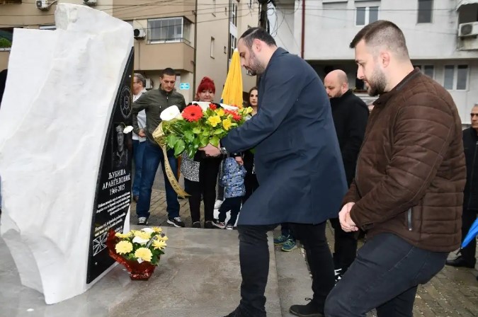 Во Кисела Вода поставен споменик на загинатиот бранител во Диво Насеље Љубиша Аранѓеловиќ