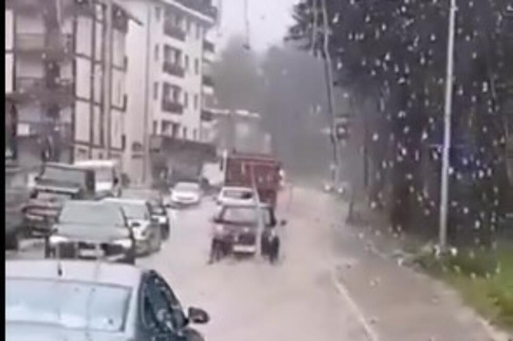 ВИДЕО: Златибор поплавен, улиците под вода!