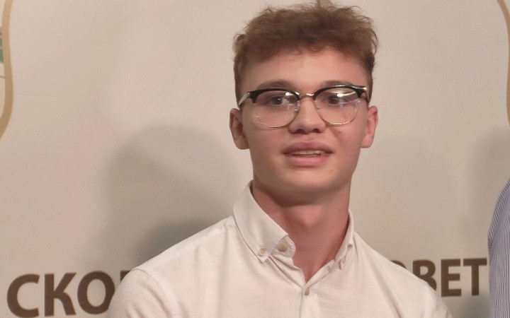 Берин Мухамед нов претседател на Сојузот на средношколци