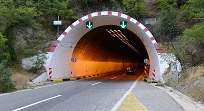 Три лица загинаа во несреќата кај Катланово