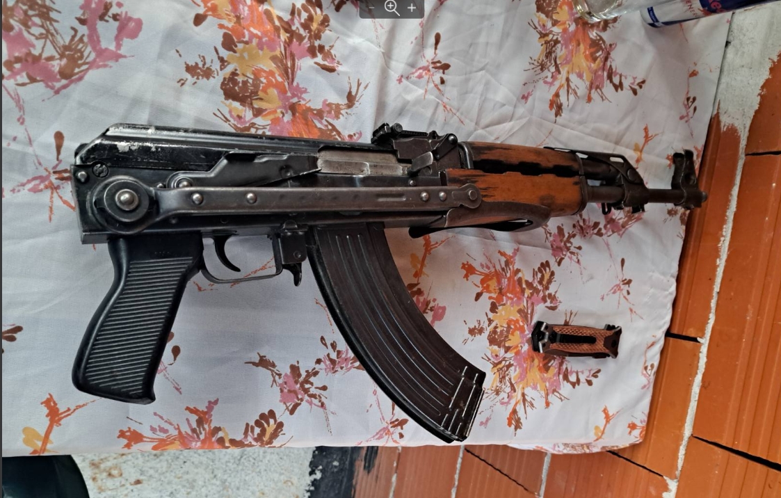 Претрес во Кондово, пронајдени дрога, пушка и куршуми, приведено едно лице