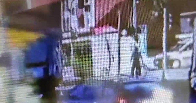 ВИДЕО: Камион гази велосипедист, вознемирувачка снимка од Белград