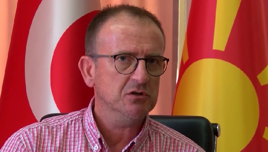 За прв пат во историјата на Македонија има уапсен за палење на албанското знаме, вели Таравари