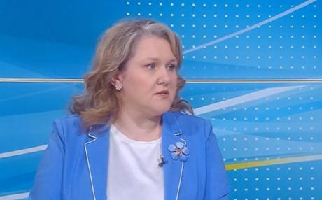 Петровска: Македонците во Албанија имаат апсолутно право да се произнесат како што се чувствуваат