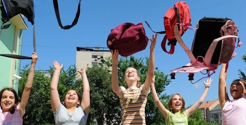 За 8 дена почнува учебната година, учебници нема, но затоа учениците ќе имаат плус пролетен распуст