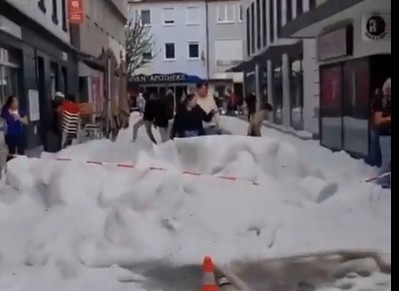 ВИДЕО: Германците ги извадија зимските чизми, падна снег