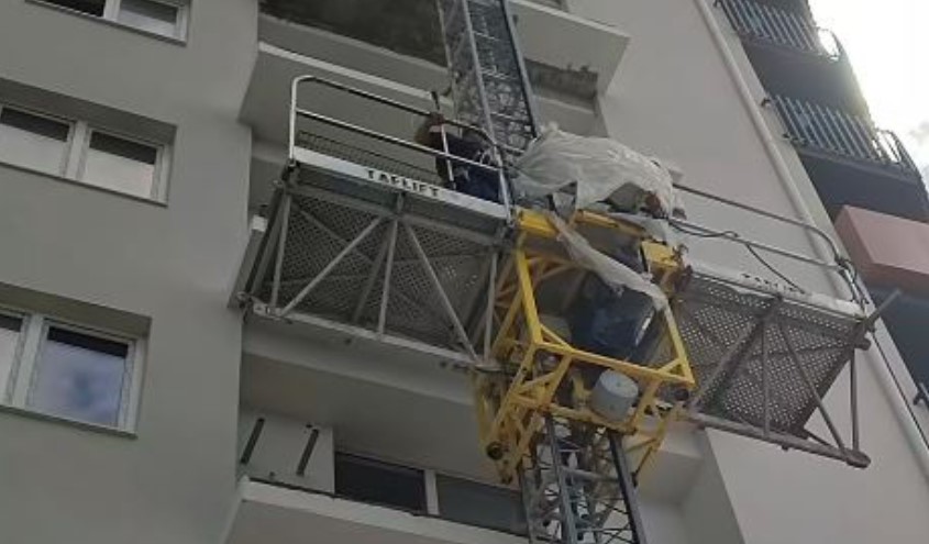 Зоран и Магдалена спасија куче – било заглавено на 11 спрат во објект во изградба