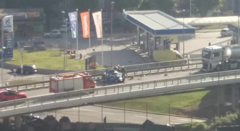 Првите фотографии од страшната несреќа во која загинаа баба, дедо и внука, на влезот во Ужице