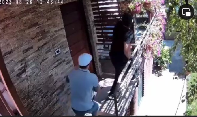 ВИДЕО Крадци оперираат во скопско Пржино, снимени на безбедносна камера, погледнете!