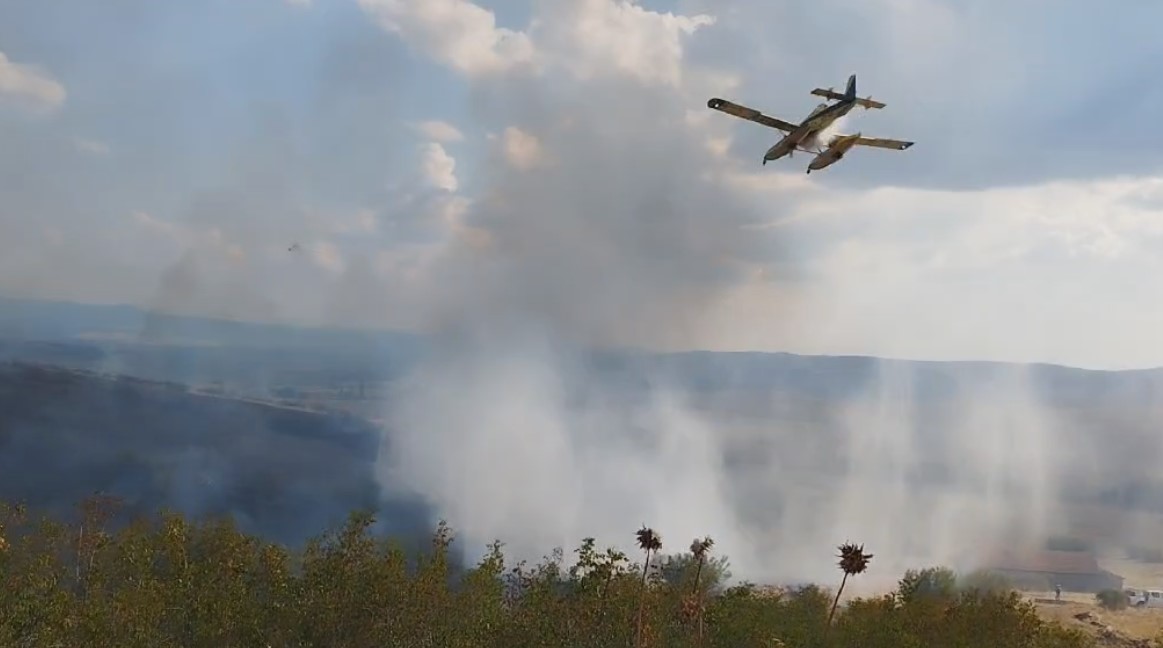 Три Ер Трактори го локализираа пожарот над с. Горно Јаболчиште