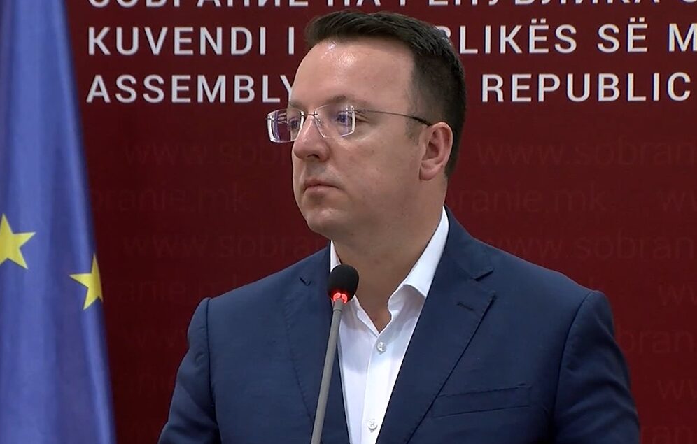 Николоски: ВМРО-ДПМНЕ е апсолутен фаворит на изборите, власта исплашена од извесниот пораз сака да ги украде, затоа не го пополнува местото во ДИК
